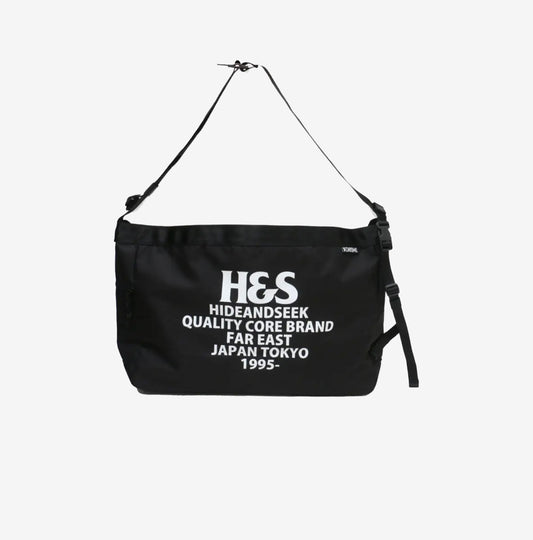 HIDE AND SEEK Newspaper Messenger Bag (HIDEANDSEEK×Chrome)